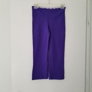 Lululemon cropped yoga pants size 4